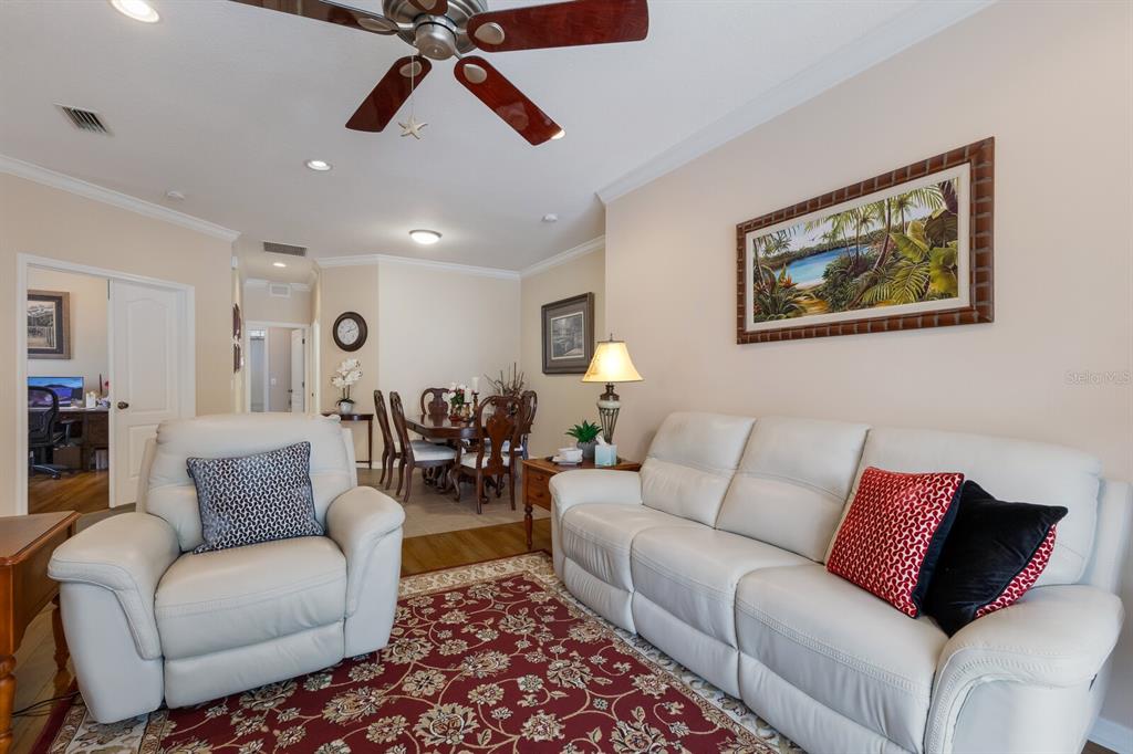 915 Barclay Court Venice, FL 34293 - Photo 10 of 28