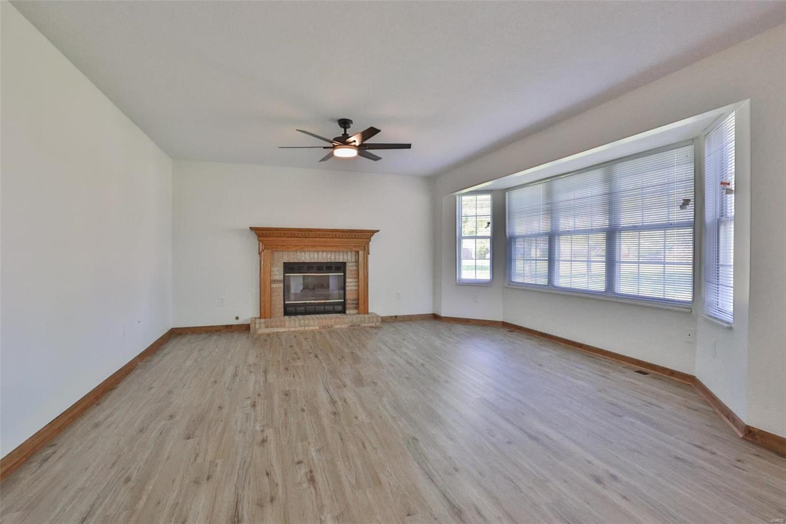 2502 Hunters Ridge Edwardsville, IL 62025 - Photo 17 of 35 Gallery Image 17