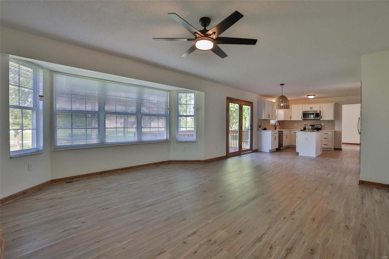 2502 Hunters Ridge Edwardsville, IL 62025 - Photo 18 of 35 Gallery Image 18