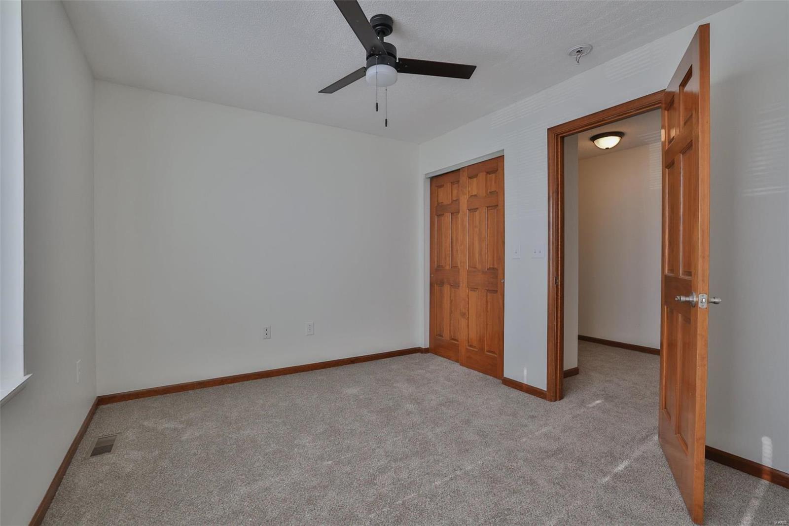 2502 Hunters Ridge Edwardsville, IL 62025 - Photo 26 of 35 Gallery Image 26