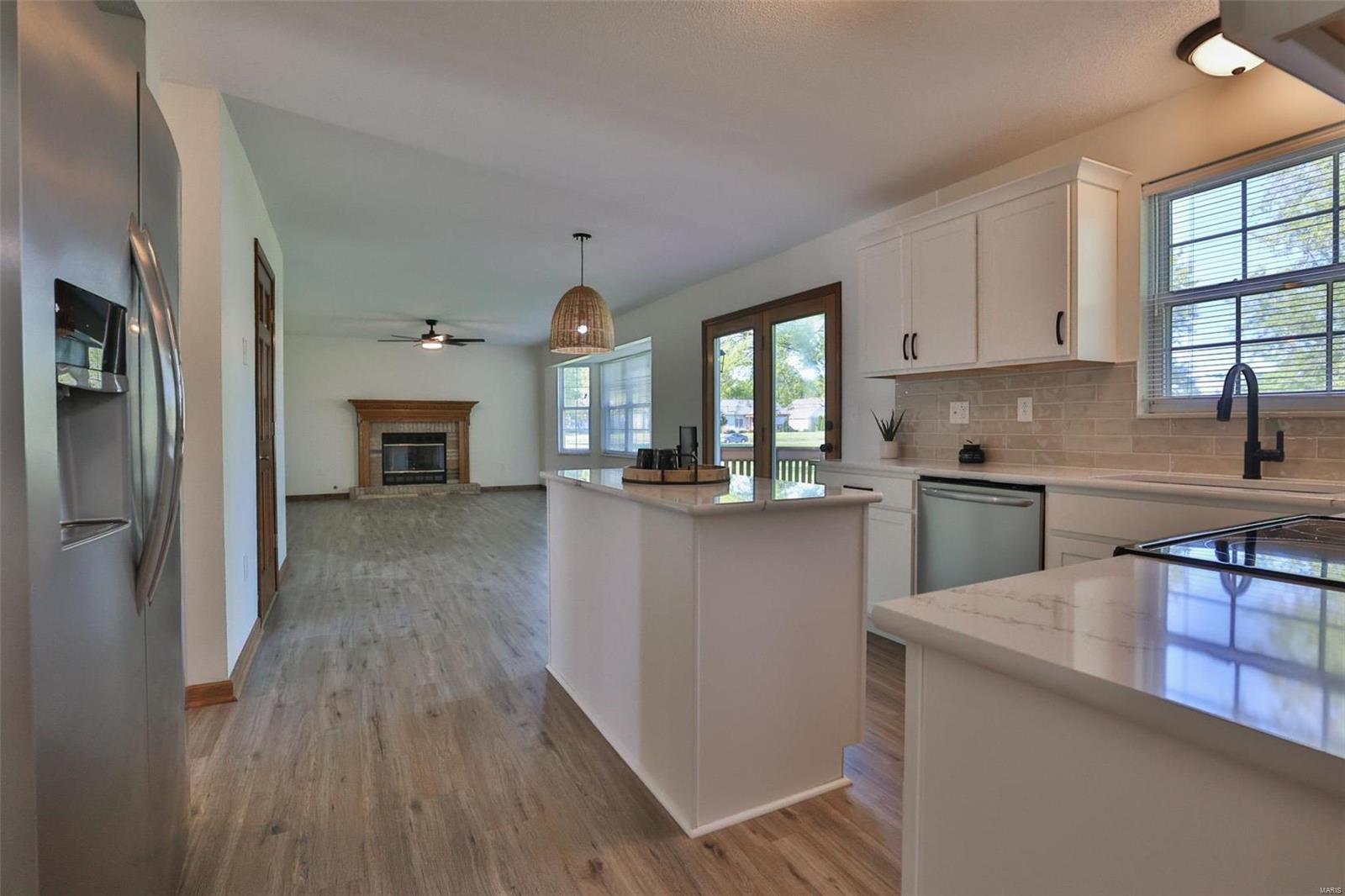 2502 Hunters Ridge Edwardsville, IL 62025 - Photo 9 of 35 Gallery Image 9