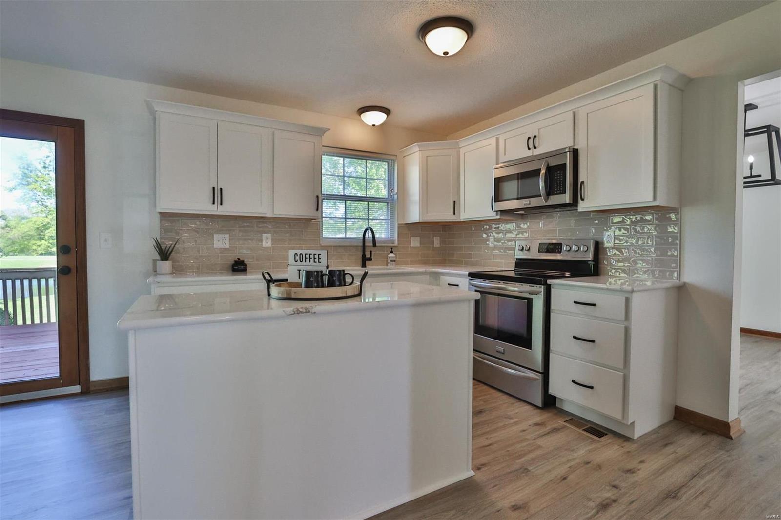 2502 Hunters Ridge Edwardsville, IL 62025 - Photo 10 of 35 Gallery Image 10