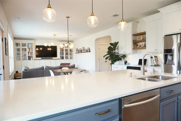 $3,300 | 8604 Capitol View Drive, Austin, TX 78747