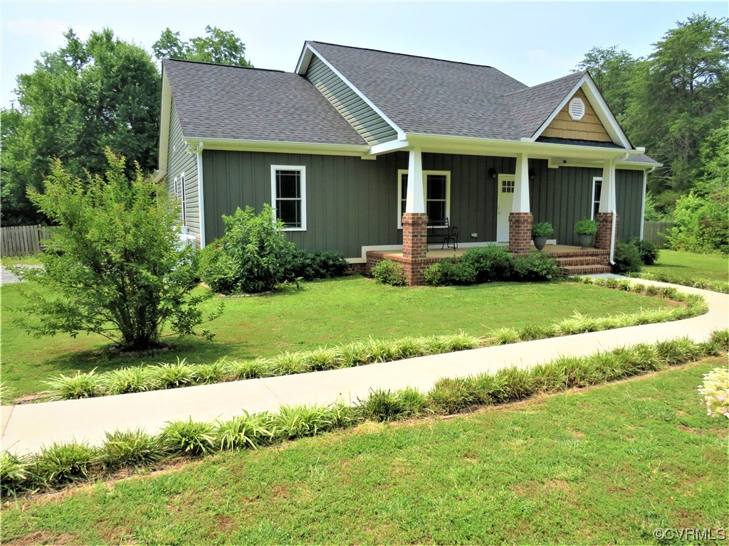 3825 Riddles Bridge Road Goochland, VA 23063 - Photo 2 of 8 Side of home