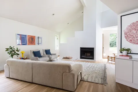 $1,950,000 | 7 Diamond Road, Lexington, MA 02420