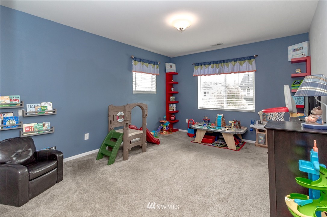 18524 36th Drive Southeast Bothell, WA 98012 - Photo 14 of 25 Gallery Image 14