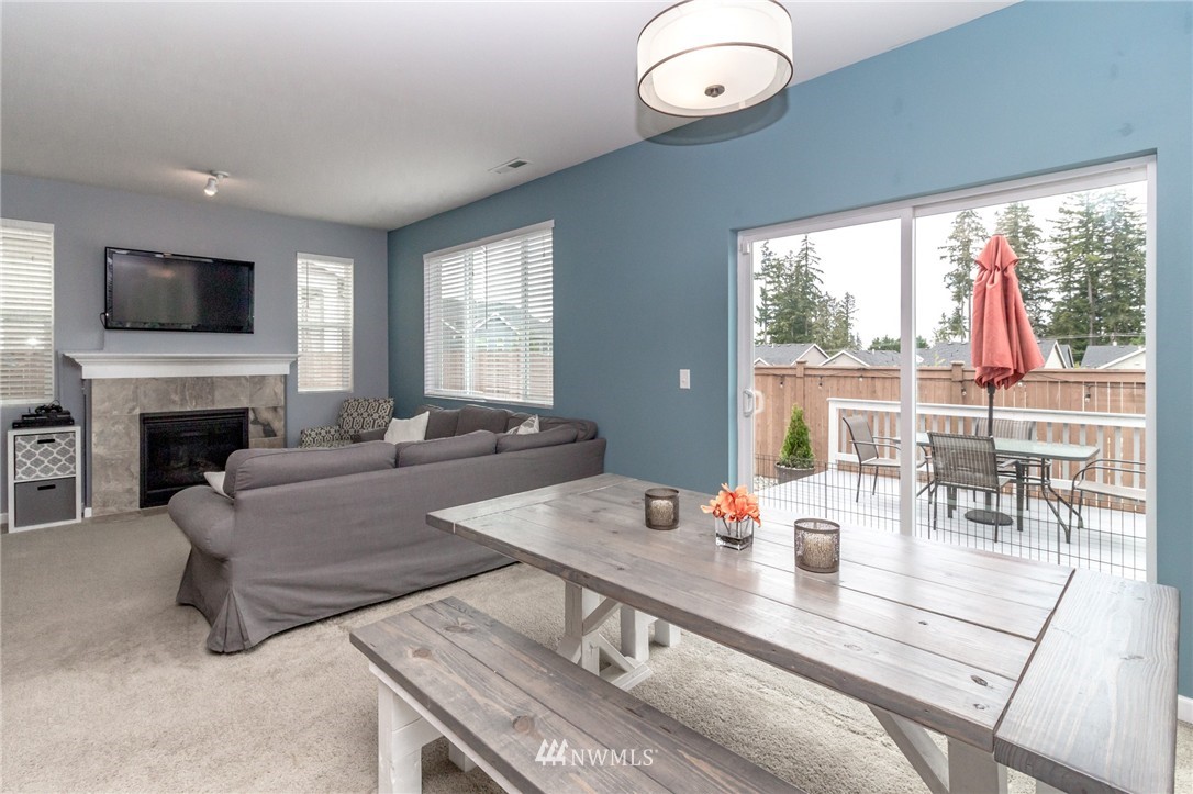 18524 36th Drive Southeast Bothell, WA 98012 - Photo 6 of 25 Gallery Image 6