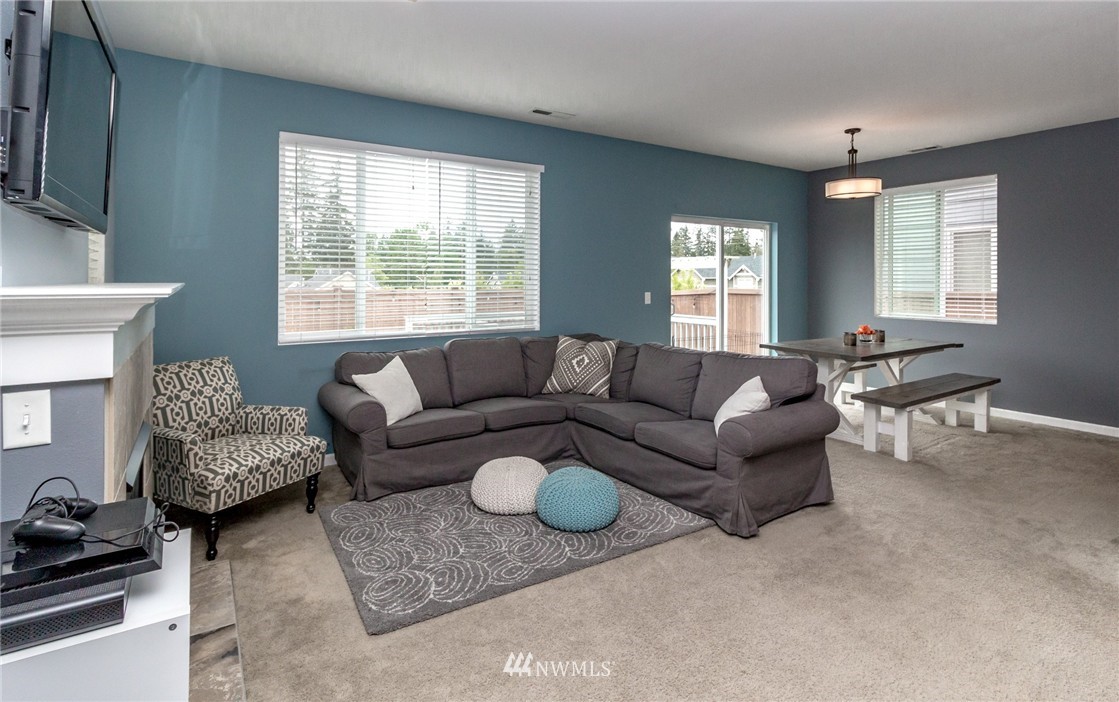 18524 36th Drive Southeast Bothell, WA 98012 - Photo 7 of 25 Gallery Image 7