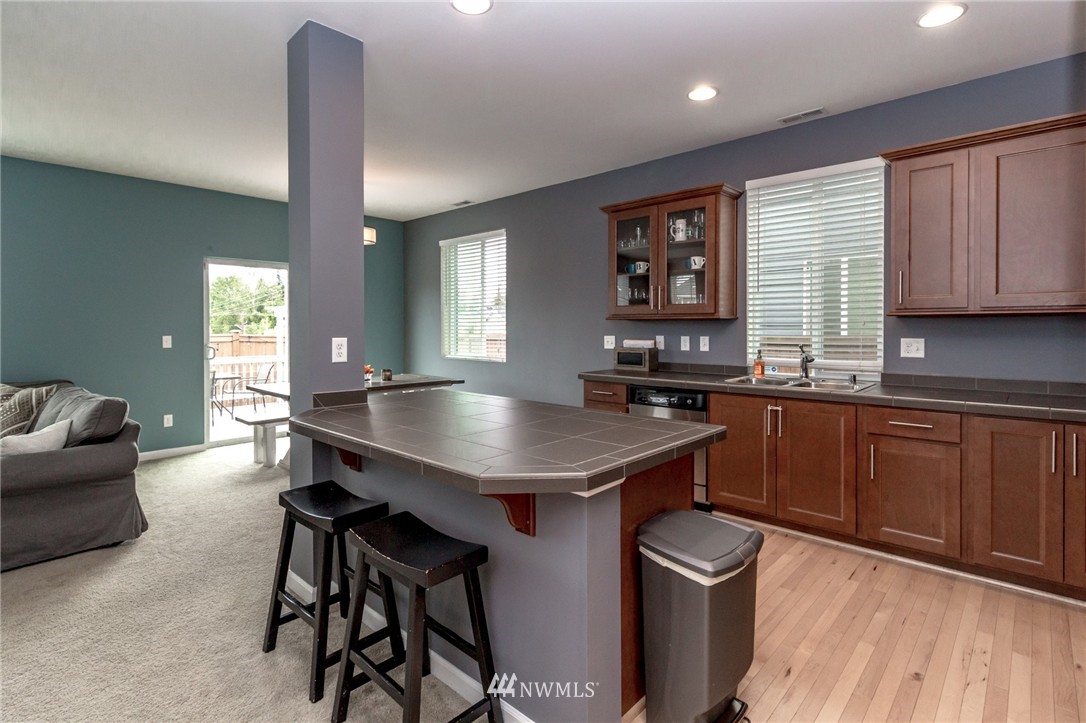 18524 36th Drive Southeast Bothell, WA 98012 - Photo 8 of 25 Gallery Image 8