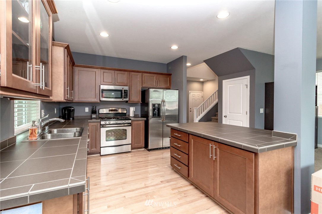 18524 36th Drive Southeast Bothell, WA 98012 - Photo 10 of 25 Gallery Image 10
