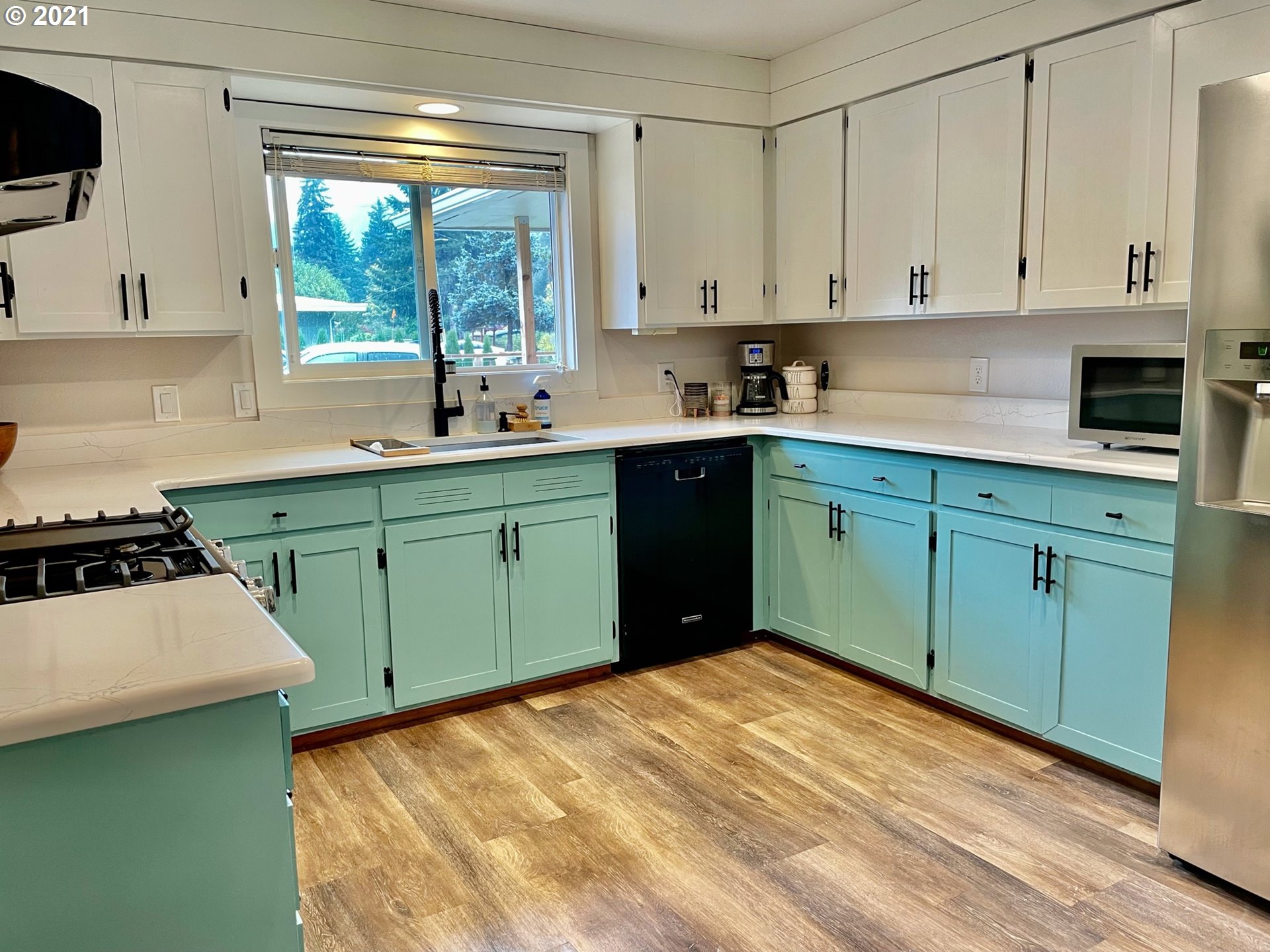 11610 1st Street Mapleton, OR 97453 - Photo 5 of 23 Gallery Image 5