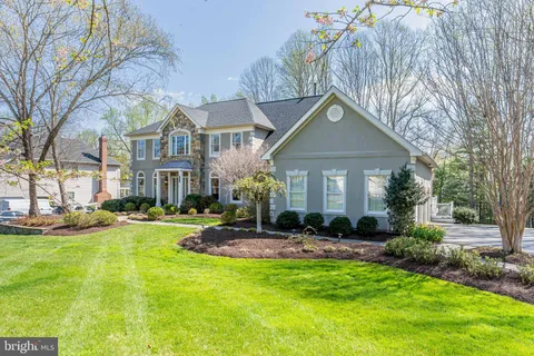 $1,850,000 | 1284 Cobble Pond Way, Vienna, VA 22182