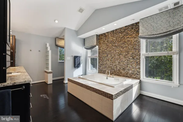 $1,850,000 | 1284 Cobble Pond Way, Vienna, VA 22182