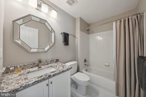 $1,850,000 | 1284 Cobble Pond Way, Vienna, VA 22182