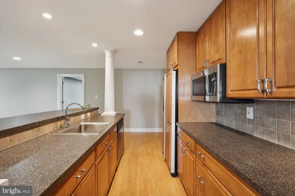 $1,850,000 | 1284 Cobble Pond Way, Vienna, VA 22182