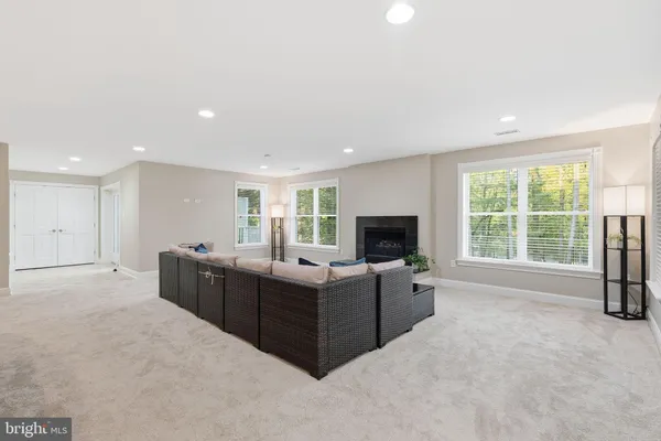 $1,850,000 | 1284 Cobble Pond Way, Vienna, VA 22182