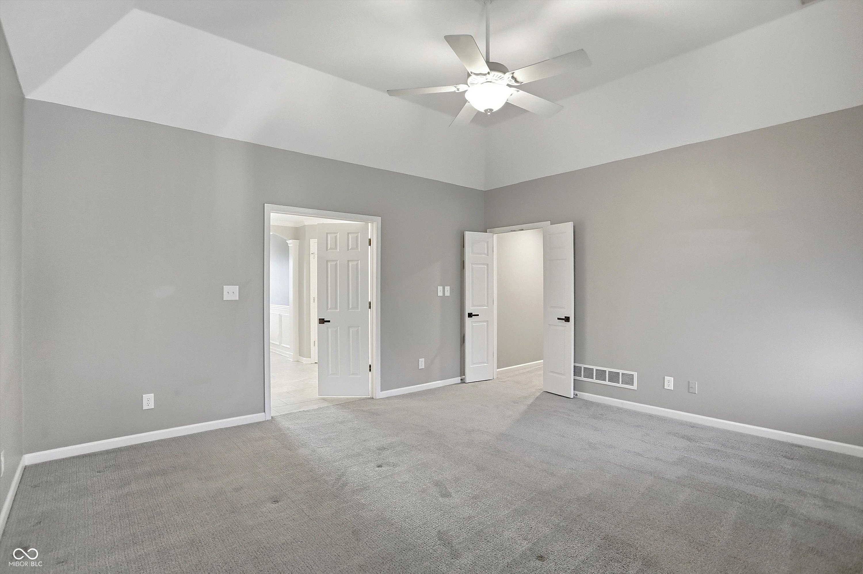 12443 Pebblepointe Pass Carmel, IN 46033 - Photo 38 of 98