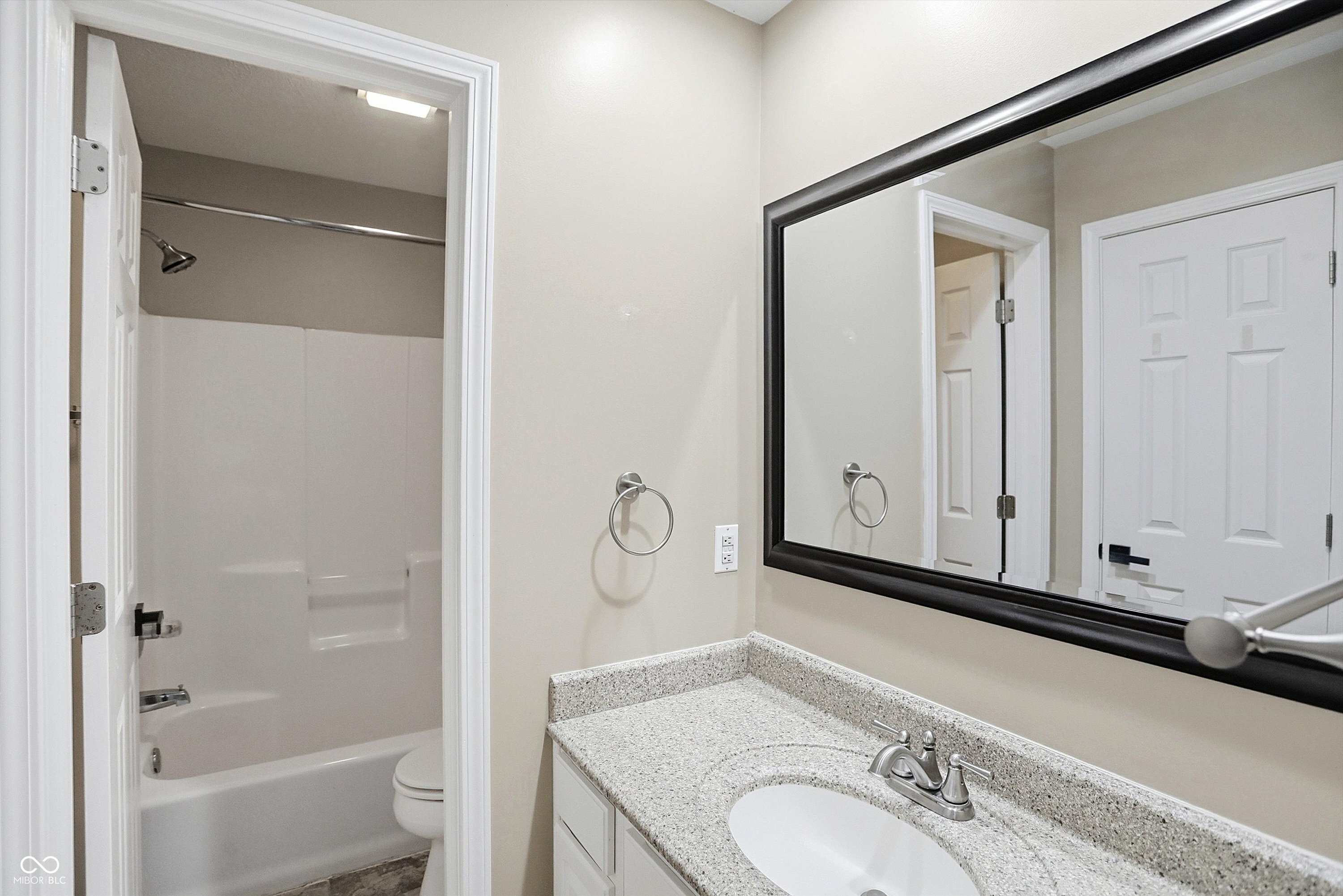 12443 Pebblepointe Pass Carmel, IN 46033 - Photo 49 of 98