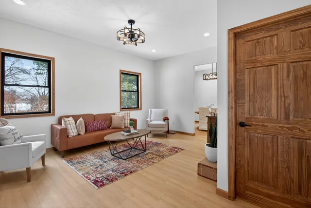 $399,900 | 7900 Napoleon Road, Jackson, MI 49201