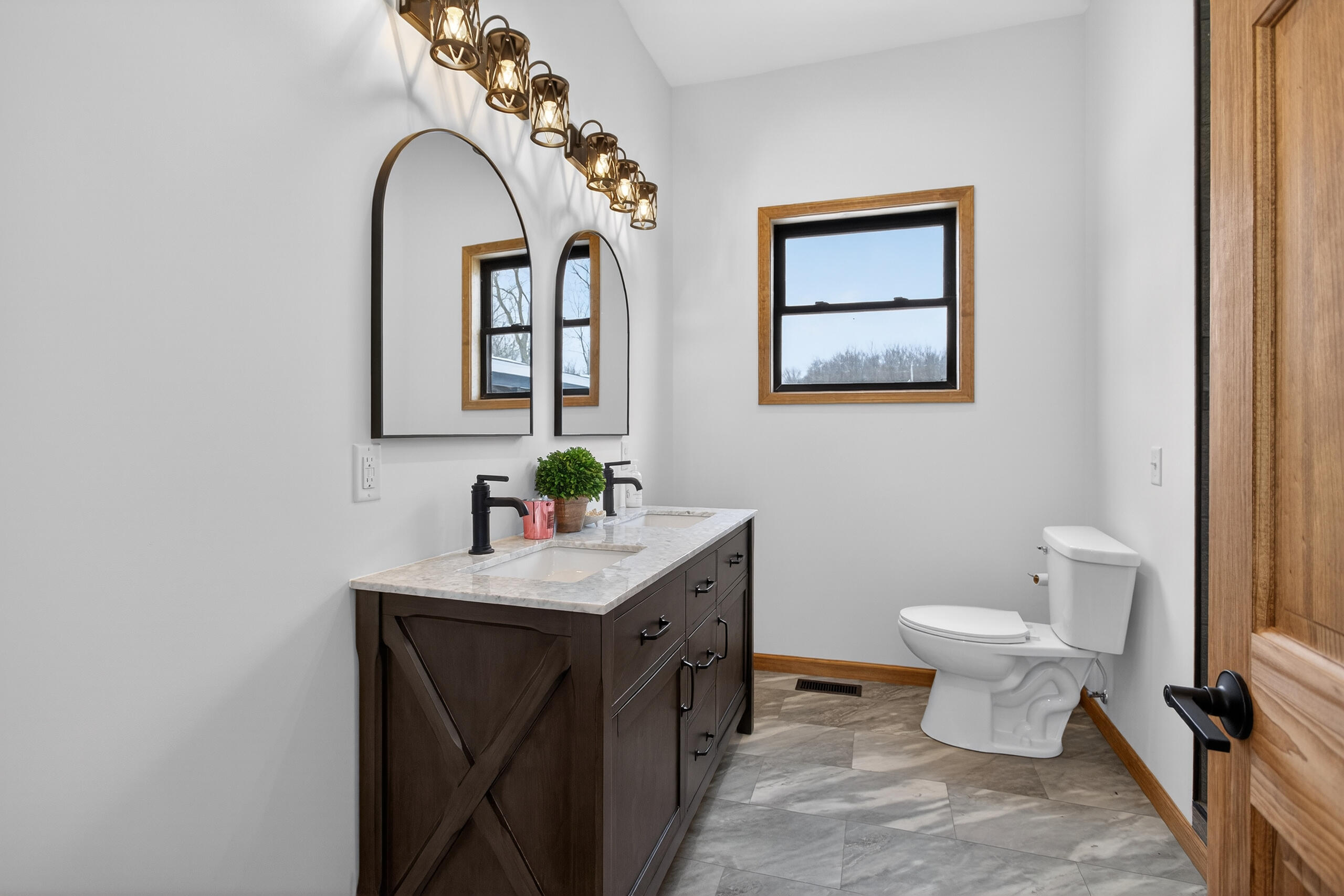 7900 Napoleon Road Jackson, MI 49201 - Photo 45 of 86 041_0N0A5186