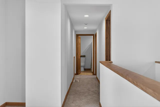 $399,900 | 7900 Napoleon Road, Jackson, MI 49201