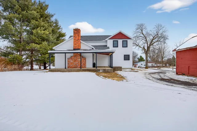 $399,900 | 7900 Napoleon Road, Jackson, MI 49201