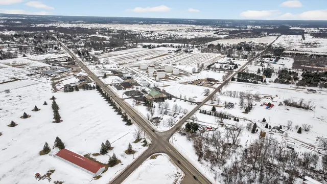 $399,900 | 7900 Napoleon Road, Jackson, MI 49201