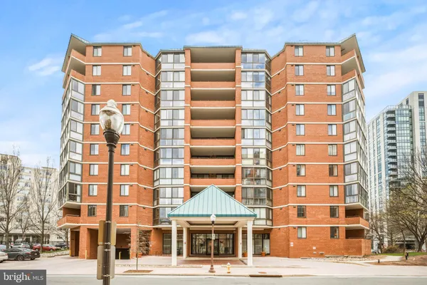 $399,000 | 1001 North Randolph Street, Unit 309, Arlington, VA 22201