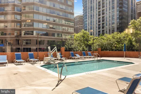 $399,000 | 1001 North Randolph Street, Unit 309, Arlington, VA 22201