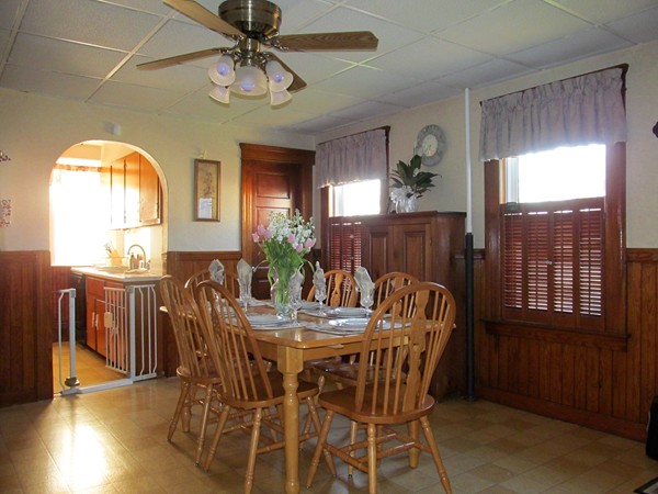 46 Fenwood Road Worcester, MA 01604 - Photo 5 of 24 Gallery Image 5