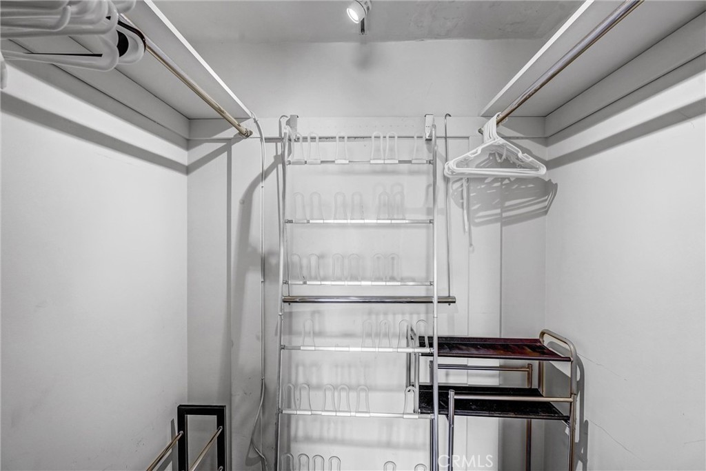 969 Hilgard Avenue, Unit 706 Los Angeles, CA 90024 - Photo 23 of 27 a empty storage room