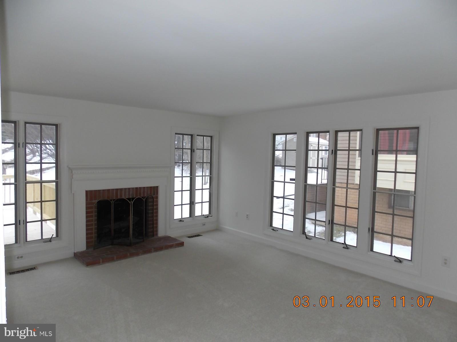 9407 Bluefield Road Springdale, MD 20706 - Photo 6 of 22 Family Room