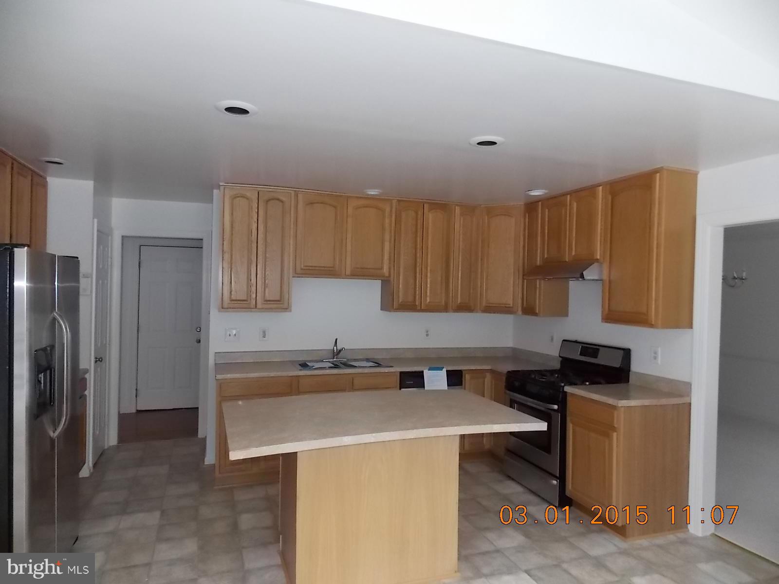 9407 Bluefield Road Springdale, MD 20706 - Photo 8 of 22 Kitchen
