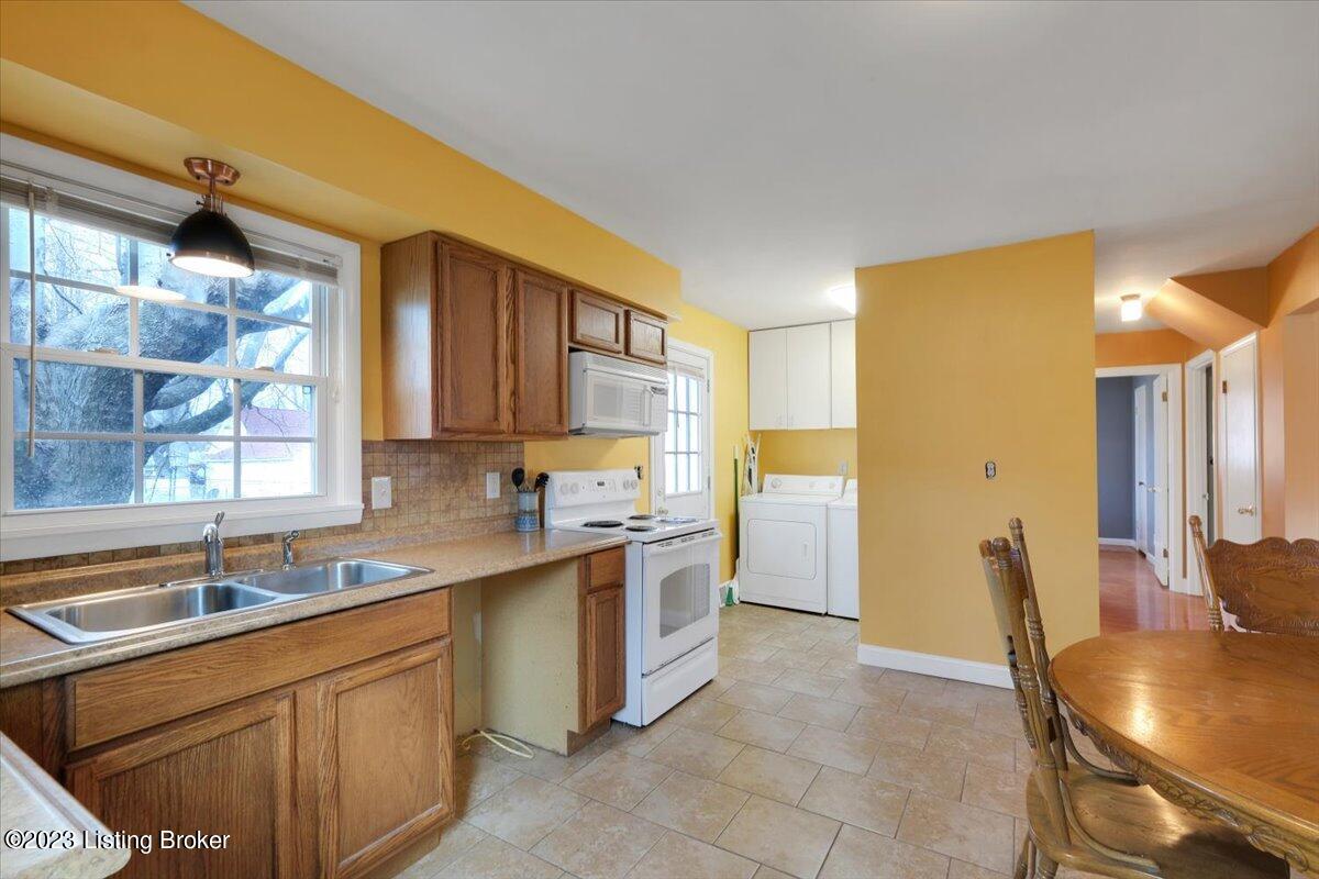3701 South Park Road Louisville, KY 40219 - Photo 9 of 30 13-3701 S Park Rd-112