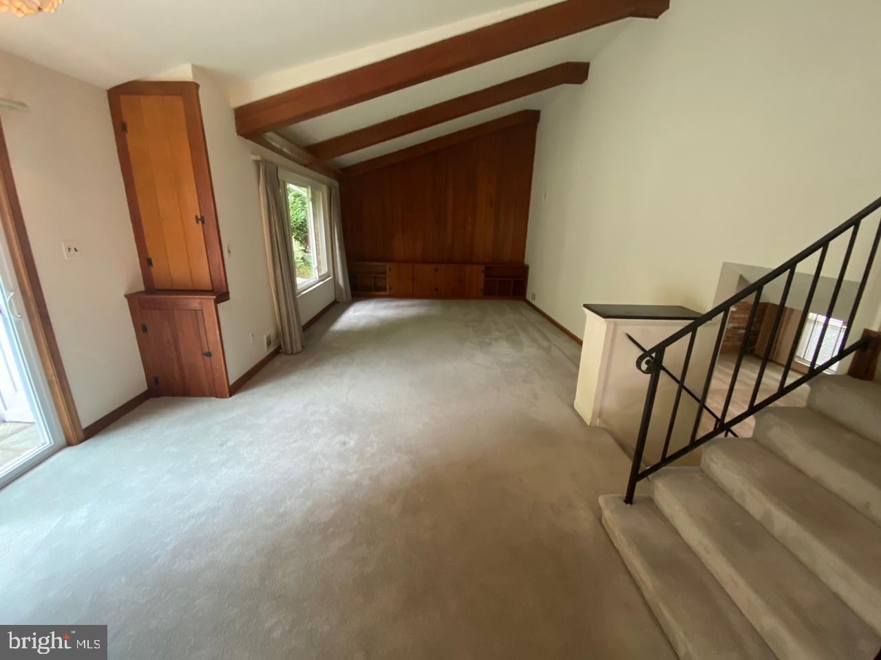 6411 East Halbert Road Bethesda, MD 20817 - Photo 5 of 20 Family Room