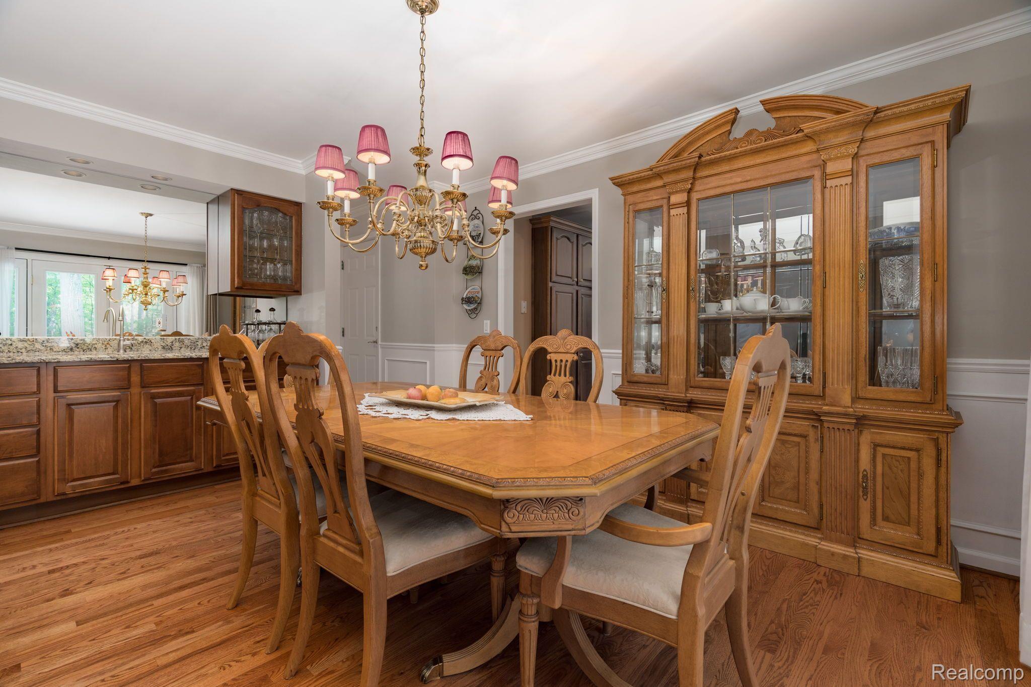 1934 Brookfield Road Rochester, MI 48306 - Photo 8 of 50 Gallery Image 8