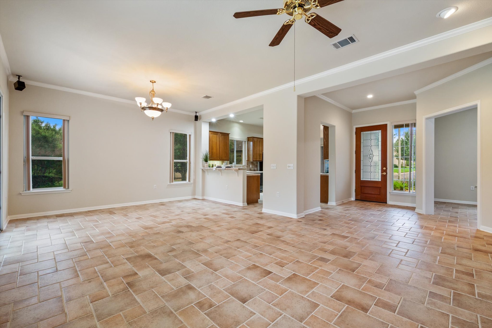 112 Goldenrod Way Georgetown, TX 78633 - Photo 12 of 40
