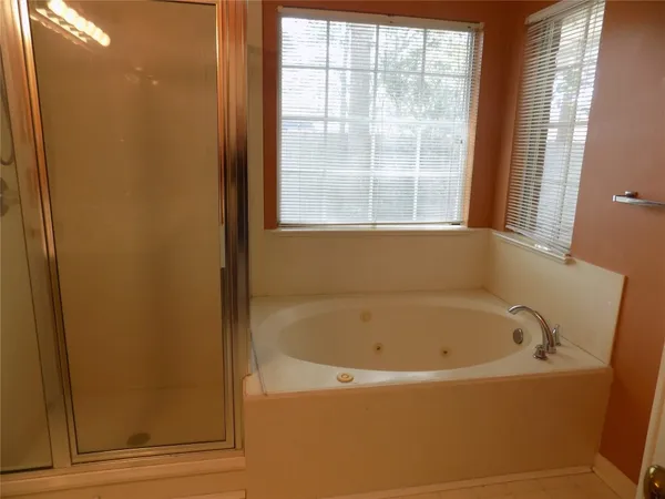 $2,100 | 22623 River Birch Drive, Tomball, TX 77375