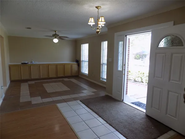 $1,950 | 22623 River Birch Drive, Tomball, TX 77375