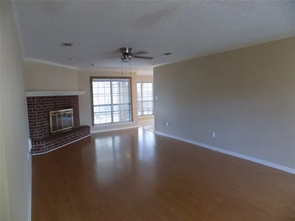$2,100 | 22623 River Birch Drive, Tomball, TX 77375