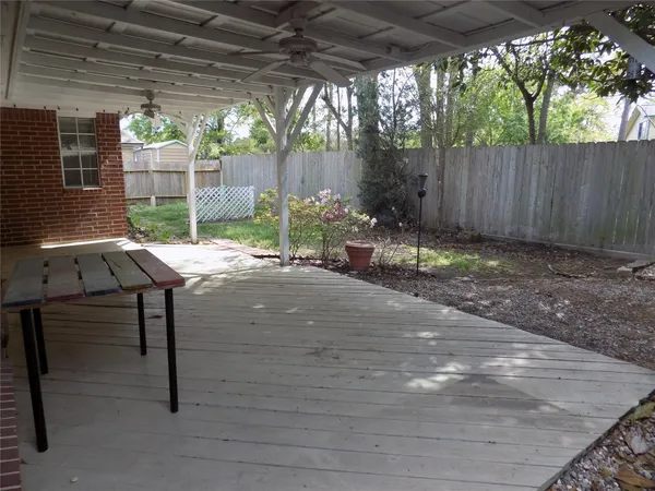 $2,100 | 22623 River Birch Drive, Tomball, TX 77375