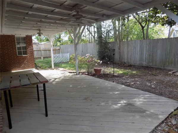 $2,100 | 22623 River Birch Drive, Tomball, TX 77375