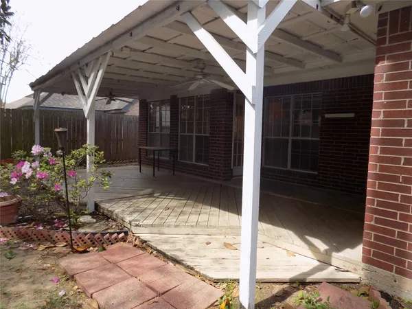 $1,950 | 22623 River Birch Drive, Tomball, TX 77375