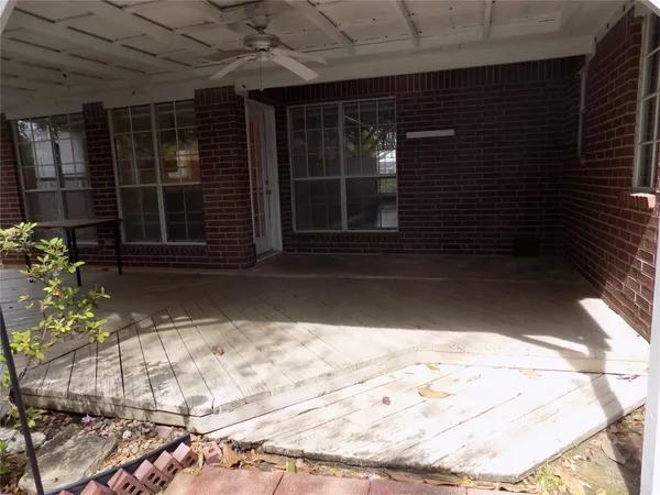 $2,100 | 22623 River Birch Drive, Tomball, TX 77375