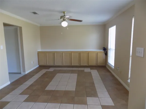 $1,950 | 22623 River Birch Drive, Tomball, TX 77375