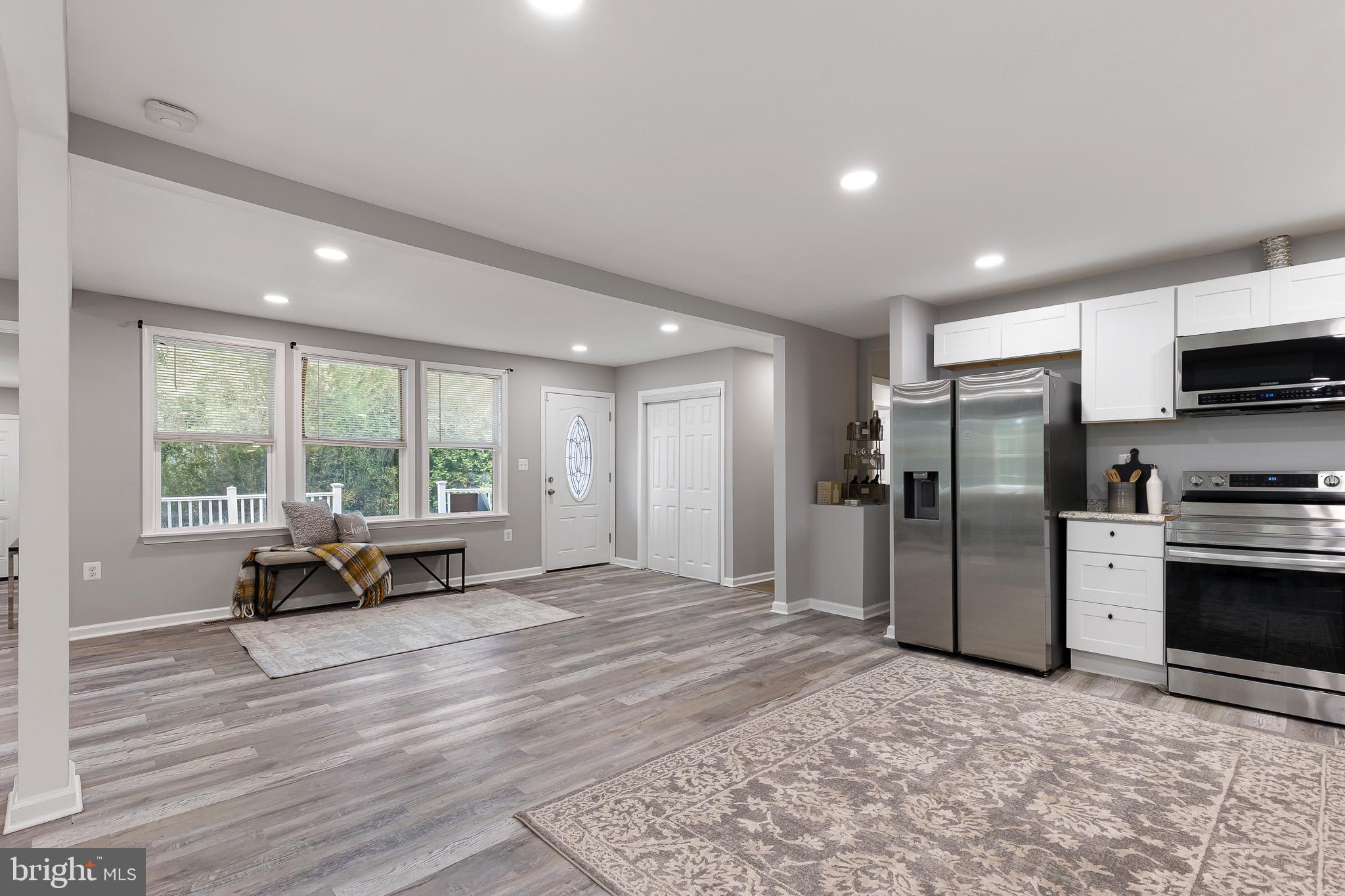202 Welsh Tract Road Newark, DE 19702 - Photo 3 of 20 Modern open space with natural light.