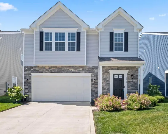 $379,900 | 5387 Shannon Square Drive, Canal Winchester, OH 43110