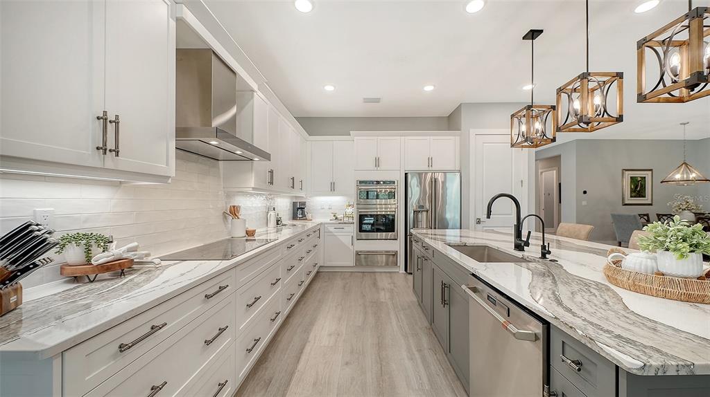 5018 Surfside Circle Lakewood Ranch, FL 34211 - Photo 15 of 76