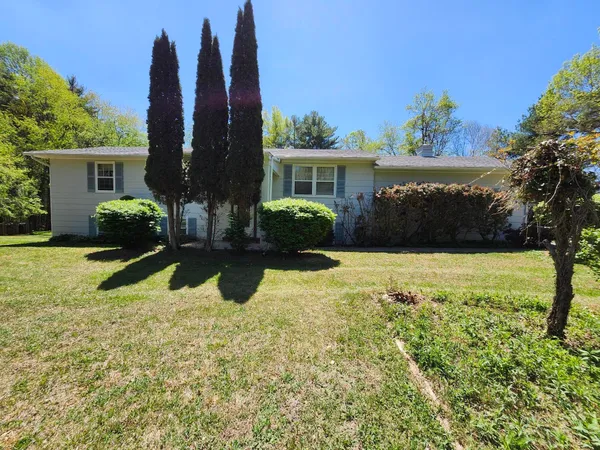 $1,600 | 1606 Daniels Run Road Northeast, Check, VA 24072