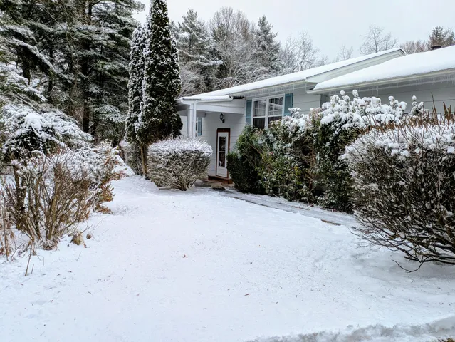 $1,600 | 1606 Daniels Run Road Northeast, Check, VA 24072